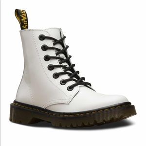 Dr. Martins Luana combat boot